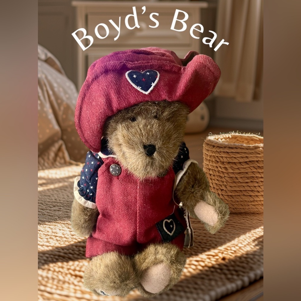 Vintage Boyd’s Bear Best Dressed Series Bear